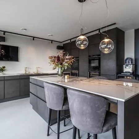 아파트 Highly Luxurious And High-end Finished *