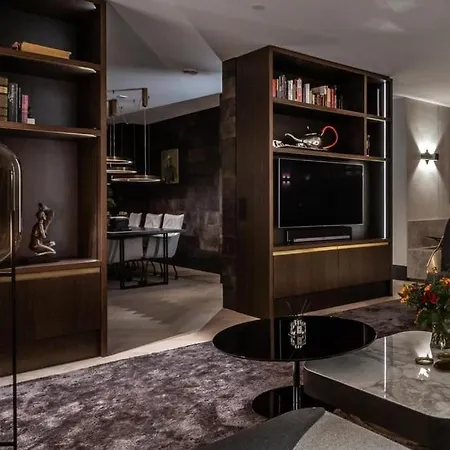 아파트 Highly Luxurious And High-end Finished *
