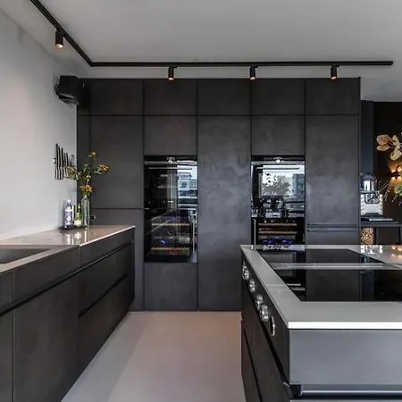 Highly Luxurious And High-end Finished
