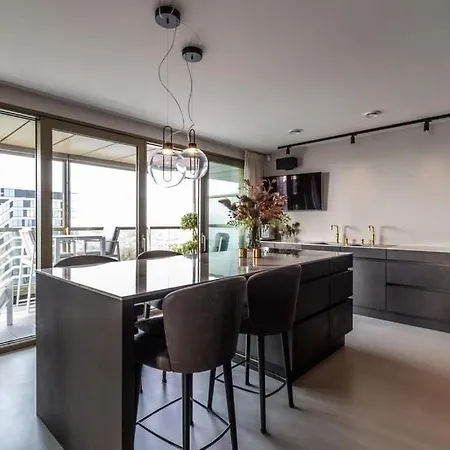 Highly Luxurious And High-end Finished Ámsterdam
